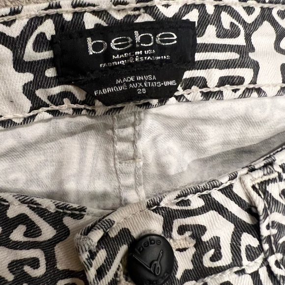 Bebe - White & Black Pattern Denim pants - Size 28 - Picture 3 of 4